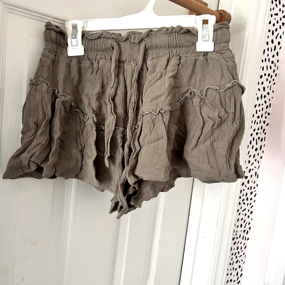 Sincerely Jules green summer shorts, flowy.